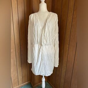 Pretty Little Thing Woman’s Textured Wrap White Dress NWT